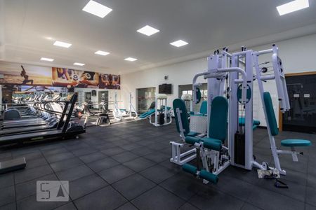 Apartamento à venda com 211m², 4 quartos e 3 vagas Apartamento à venda com 211m², 4 quartos e 3 vagasÁrea comum - Academia