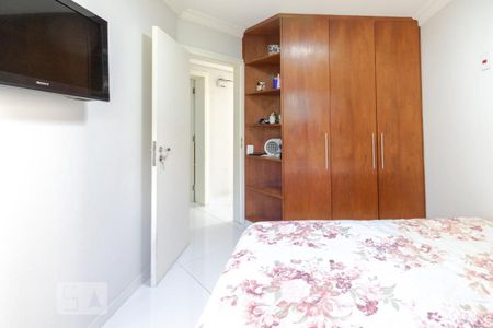 Apartamento à venda com 211m², 4 quartos e 3 vagas Apartamento à venda com 211m², 4 quartos e 3 vagasQuarto 2