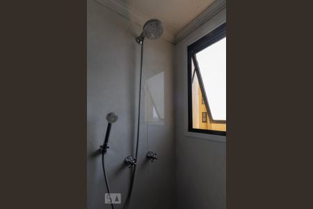 Apartamento à venda com 211m², 4 quartos e 3 vagas Apartamento à venda com 211m², 4 quartos e 3 vagasChuveiro