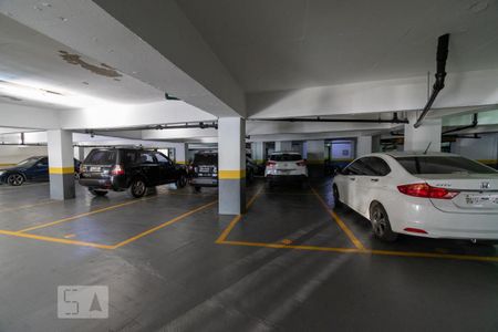 Apartamento à venda com 211m², 4 quartos e 3 vagas Apartamento à venda com 211m², 4 quartos e 3 vagasGaragem