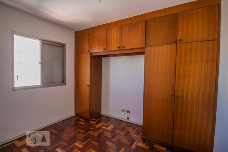Quarto 2 de apartamento para alugar com 2 quartos, 70m² em Vila Guarani (zona Sul), São Paulo