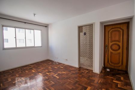 Sala de apartamento para alugar com 2 quartos, 70m² em Vila Guarani (zona Sul), São Paulo