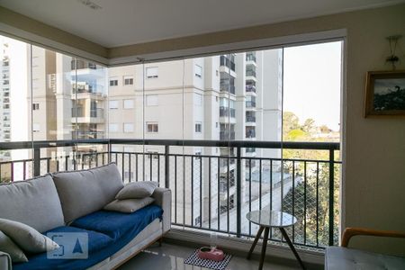 Apartamento à venda com 68m², 2 quartos e 1 vaga Apartamento à venda com 68m², 2 quartos e 1 vagaVaranda