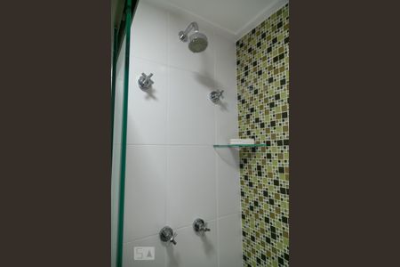 Apartamento à venda com 68m², 2 quartos e 1 vaga Apartamento à venda com 68m², 2 quartos e 1 vagaBanheiro social