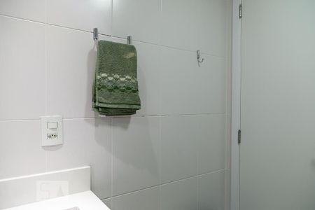 Apartamento à venda com 68m², 2 quartos e 1 vaga Apartamento à venda com 68m², 2 quartos e 1 vagaBanheiro suíte