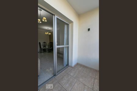 Apartamento à venda com 86m², 3 quartos e 1 vagaVaranda