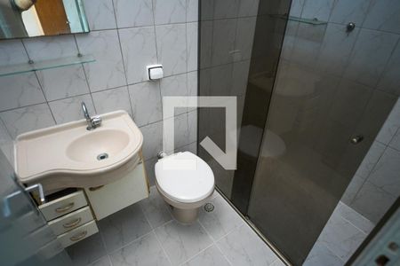 Casa à venda com 135m², 3 quartos e 2 vagasBanheiro Social