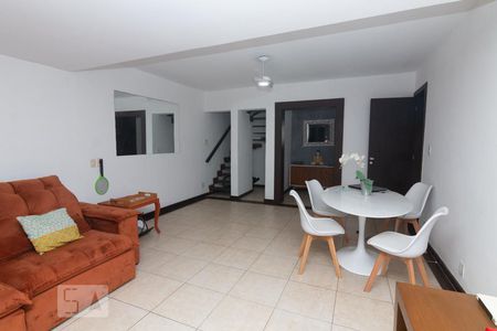 Sala de casa à venda com 4 quartos, 258m² em Barra da Tijuca, Rio de Janeiro