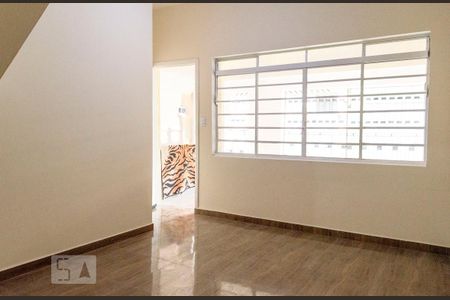 Casa para alugar com 1 quarto, 70m² em Vila Bandeirantes, São Paulo