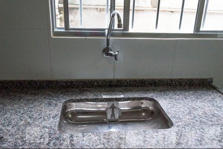 Cozinha - Torneira de casa para alugar com 1 quarto, 70m² em Vila Bandeirantes, São Paulo