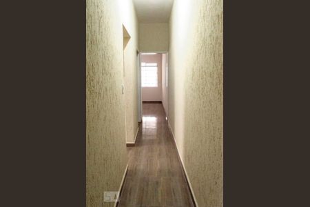 Corredor de casa para alugar com 1 quarto, 70m² em Vila Bandeirantes, São Paulo
