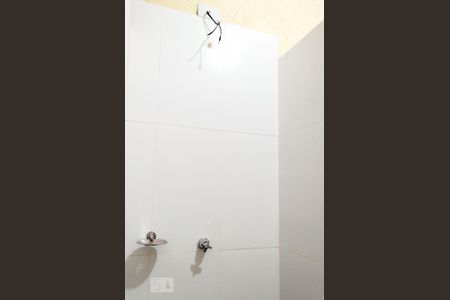 Banheiro de casa para alugar com 1 quarto, 70m² em Vila Bandeirantes, São Paulo
