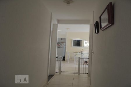 Apartamento à venda com 60m², 2 quartos e 2 vagasCorredor