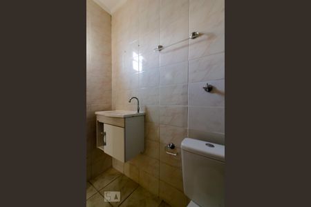 Casa à venda com 190m², 5 quartos e 3 vagasBanheiro Casa 3