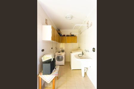 Casa à venda com 230m², 3 quartos e 2 vagasÁrea de Serviço