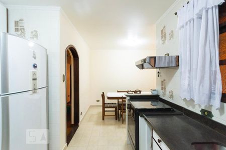 Casa à venda com 230m², 3 quartos e 2 vagasCozinha