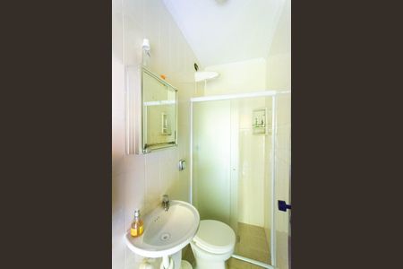 Casa à venda com 230m², 3 quartos e 2 vagasBanheiro de Serviço