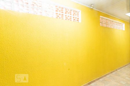 Vista da sala  de casa para alugar com 1 quarto, 55m² em Parque Cisper, São Paulo