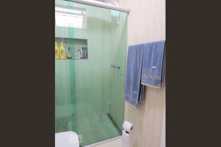 Casa à venda com 142m², 4 quartos e 2 vagasBanheiro Social