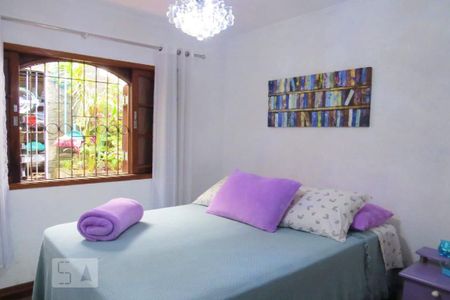 Casa à venda com 142m², 4 quartos e 2 vagasQuarto 3 - Armários