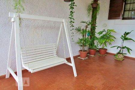 Casa à venda com 142m², 4 quartos e 2 vagasVaranda