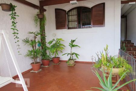 Casa à venda com 142m², 4 quartos e 2 vagasVaranda