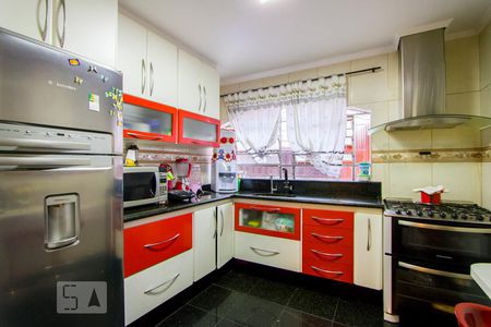 Casa à venda com 200m², 3 quartos e 5 vagas Casa à venda com 200m², 3 quartos e 5 vagasCozinha