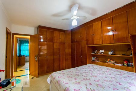 Quarto 1 - Suíte de casa à venda com 3 quartos, 200m² em Jardim Stella, Santo André
