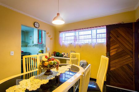 Casa à venda com 200m², 3 quartos e 5 vagas Casa à venda com 200m², 3 quartos e 5 vagasCopa