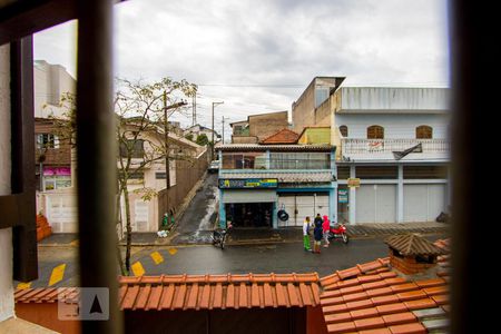 Casa à venda com 200m², 3 quartos e 5 vagas Casa à venda com 200m², 3 quartos e 5 vagasVista do quarto 3