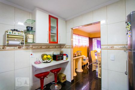 Casa à venda com 200m², 3 quartos e 5 vagas Casa à venda com 200m², 3 quartos e 5 vagasCozinha