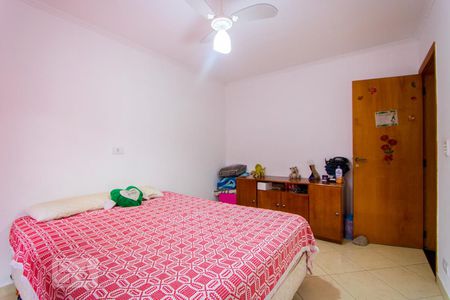 Casa à venda com 200m², 3 quartos e 5 vagas Casa à venda com 200m², 3 quartos e 5 vagasQuarto 3