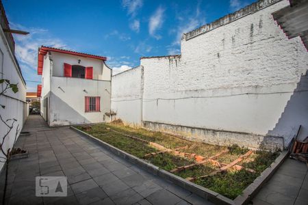 Casa à venda com 200m², 2 quartos e 2 vagasQuintal