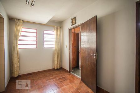 Casa à venda com 200m², 2 quartos e 2 vagasCopa