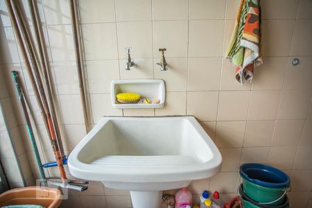 Casa à venda com 200m², 2 quartos e 2 vagasÁrea de Serviço - Torneira