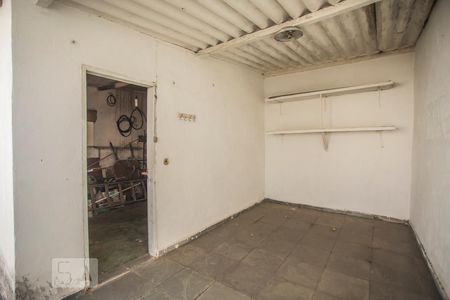 Casa à venda com 200m², 2 quartos e 2 vagasQuintal