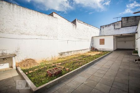 Casa à venda com 200m², 2 quartos e 2 vagasQuintal