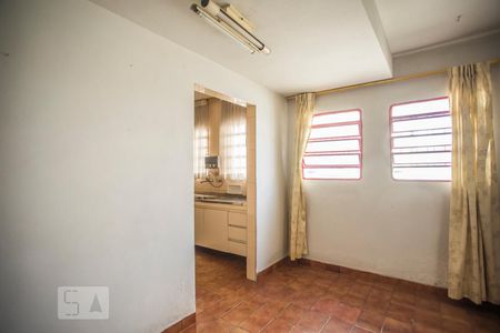 Casa à venda com 200m², 2 quartos e 2 vagasCopa