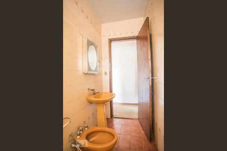 Casa à venda com 200m², 2 quartos e 2 vagasBanheiro