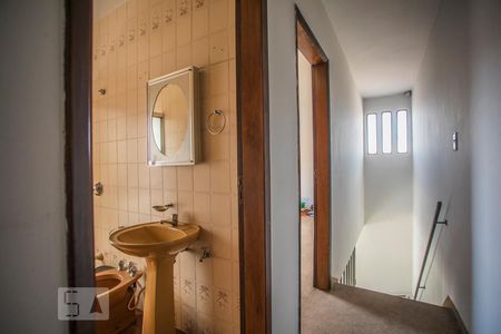 Casa à venda com 200m², 2 quartos e 2 vagasCorredor