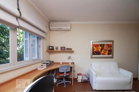 Casa à venda com 4 quartos, 394m² em Vila Assunção, Porto Alegre