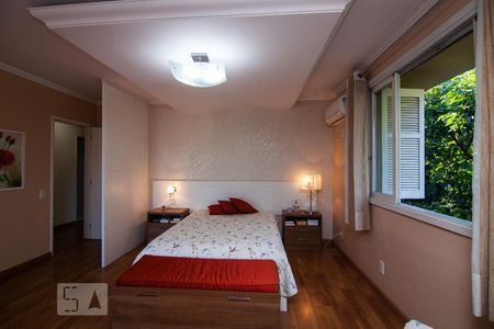 Casa à venda com 394m², 4 quartos e 5 vagas1 QUARTO SUITE