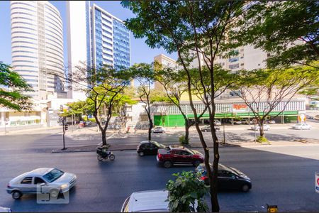 Sala - Vista de apartamento para alugar com 2 quartos, 80m² em Lourdes, Belo Horizonte