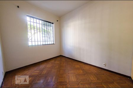 Quarto 1 de apartamento para alugar com 2 quartos, 80m² em Lourdes, Belo Horizonte