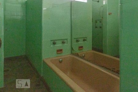 Casa para alugar com 750m², 7 quartos e 6 vagas Casa para alugar com 750m², 7 quartos e 6 vagasBanheiro da Suíte 1