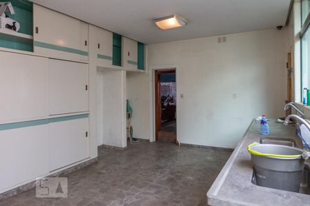 Casa para alugar com 750m², 7 quartos e 6 vagas Casa para alugar com 750m², 7 quartos e 6 vagasCozinha