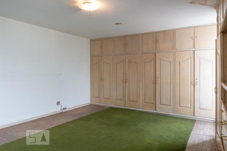 Casa para alugar com 750m², 7 quartos e 6 vagas Casa para alugar com 750m², 7 quartos e 6 vagasSuíte 3