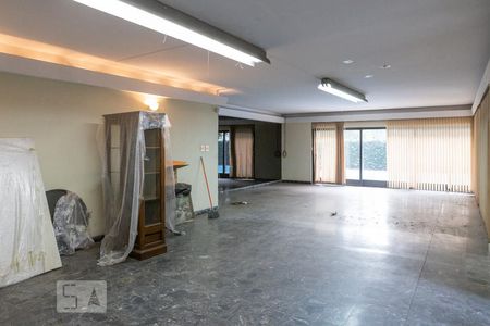 Casa para alugar com 750m², 7 quartos e 6 vagas Casa para alugar com 750m², 7 quartos e 6 vagasSalão de Festas