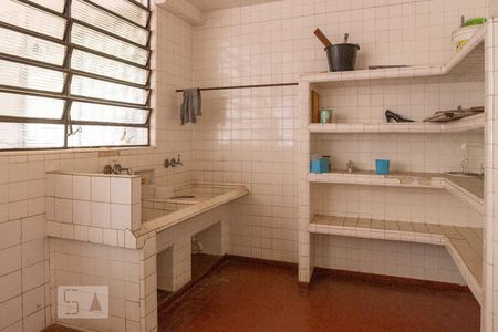 Casa para alugar com 750m², 7 quartos e 6 vagas Casa para alugar com 750m², 7 quartos e 6 vagasLavanderia