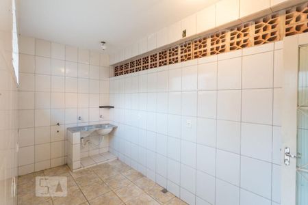 Casa para alugar com 45m², 2 quartos e sem vagaÁrea de Serviço